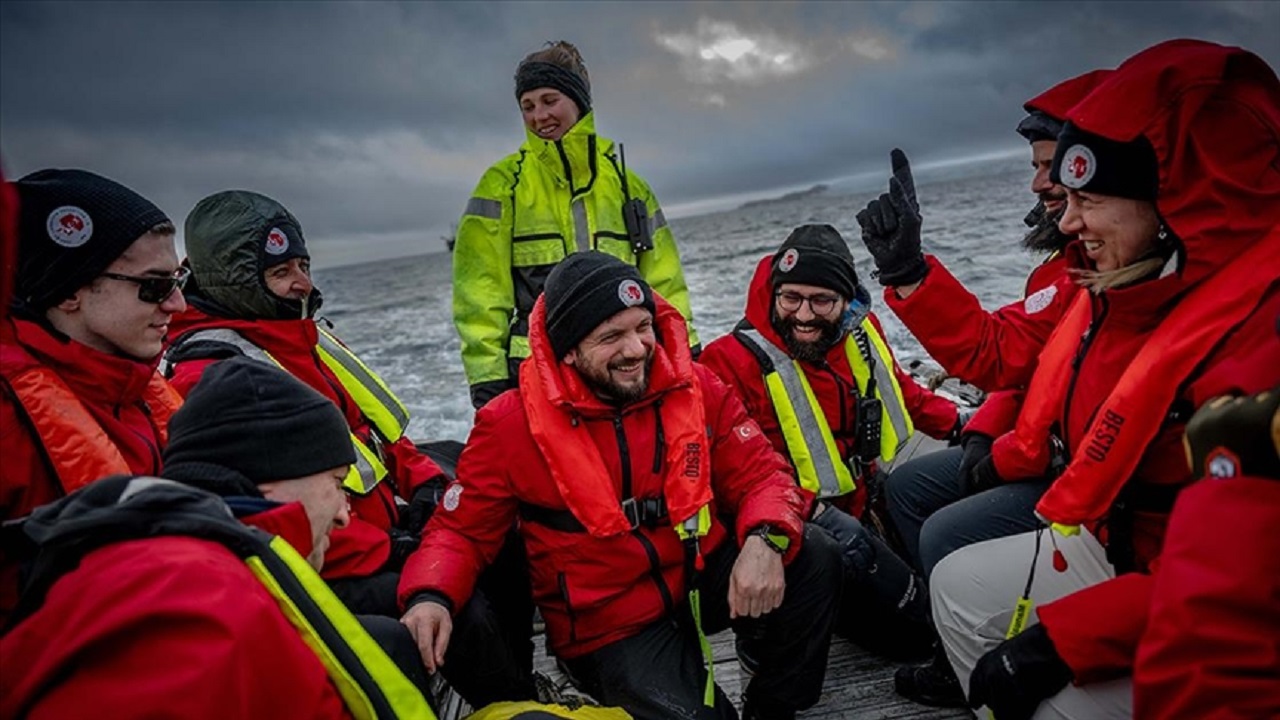 Türk bilim ekibi Beyaz Kıta’da: Sefer başladı