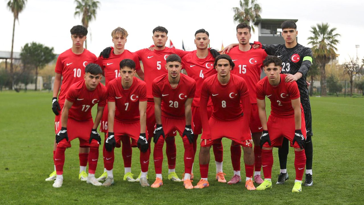 Konyasporlu 3 oyuncuya Milli davet