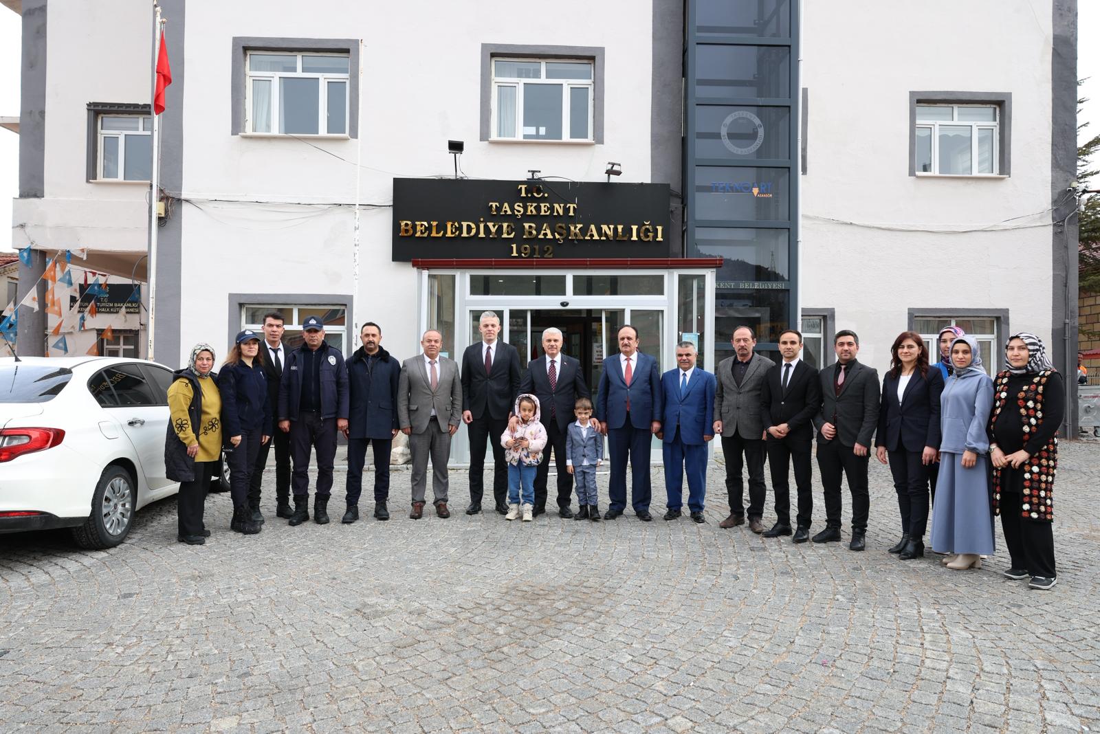 Konya Valisi Akın Taşkent'i ziyaret etti