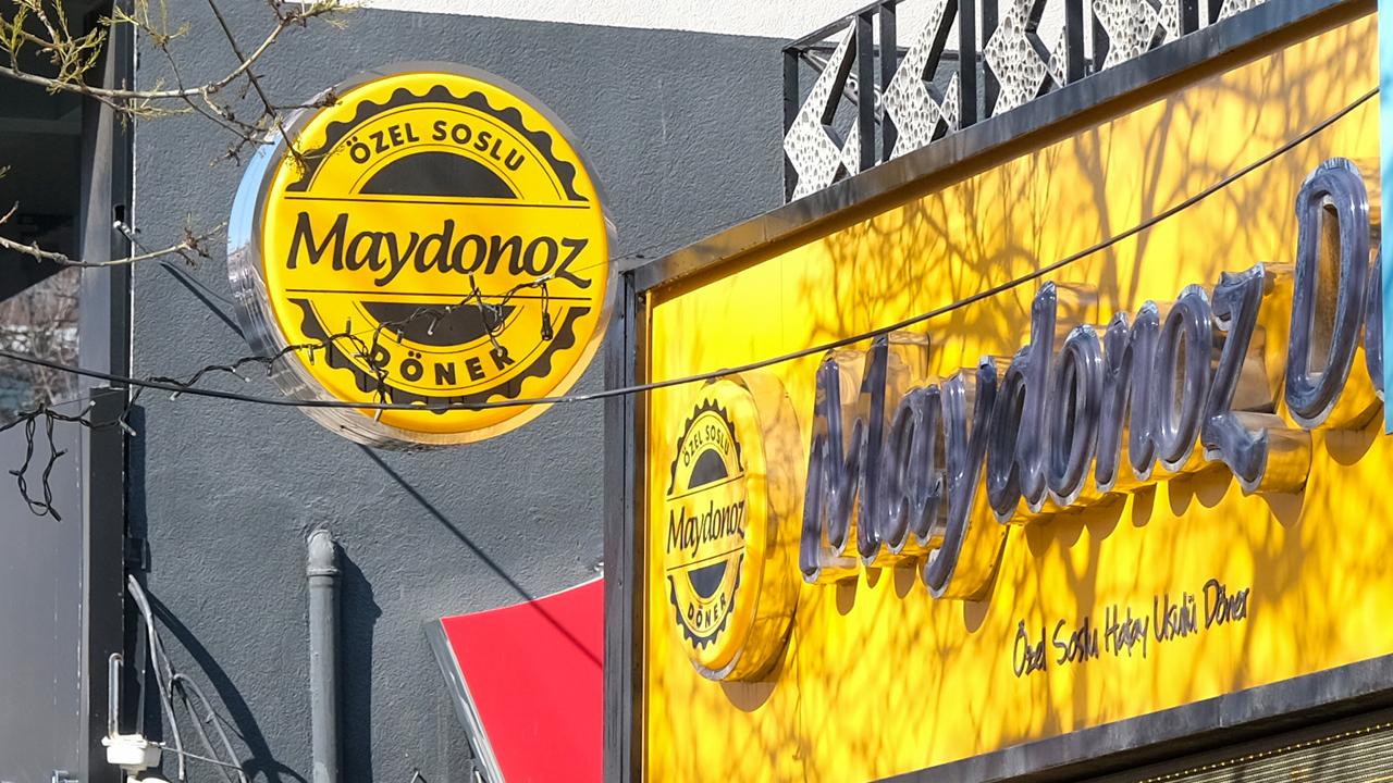 Maydonoz Döner satılıyor! Bedeli dudakları uçuklattı