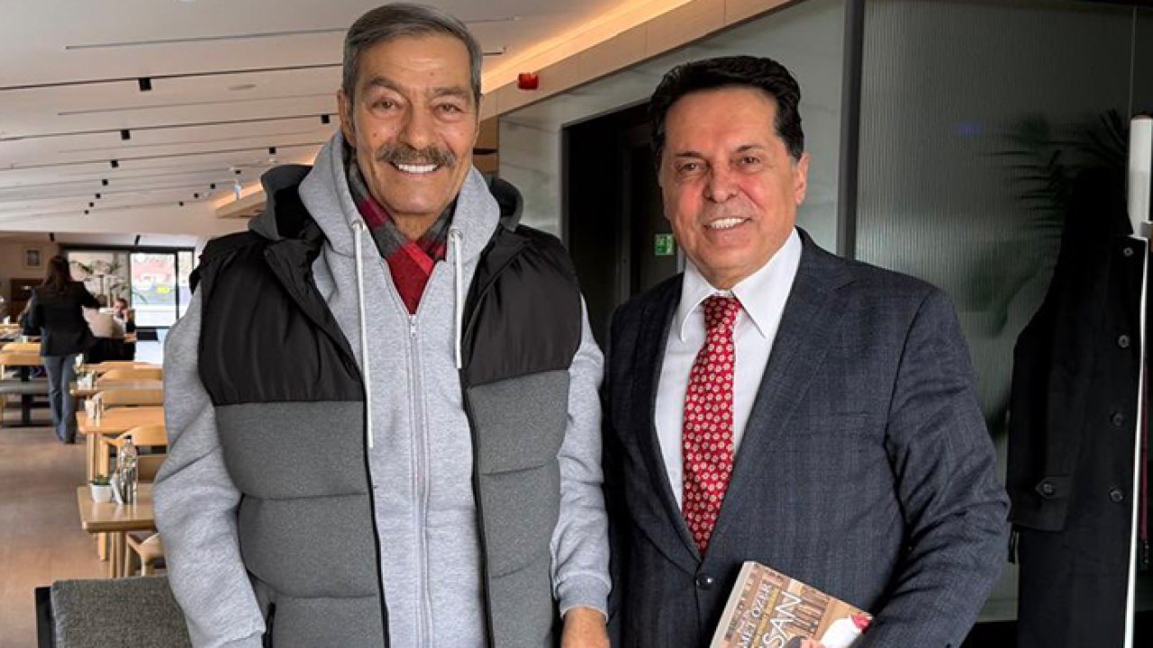 Görevinden alınmıştı! Ahmet Özer'den manidar paylaşımlı Kadir İnanır ziyareti