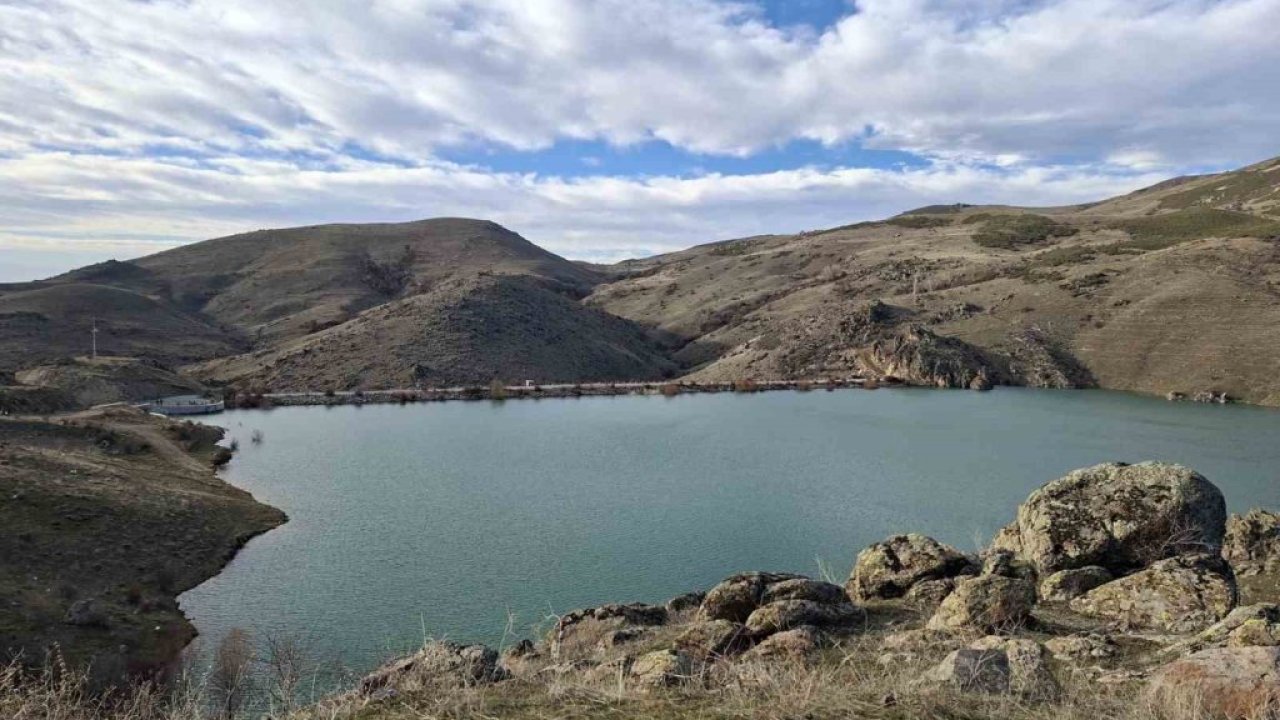 Yağışlar Afyonkarahisar'da yüzleri güldürdü: Doluluk oranları yüzde 100'e yaklaştı