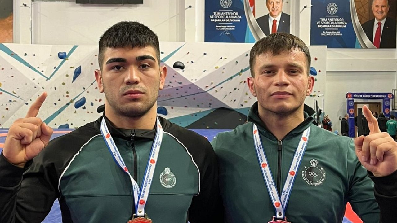 Halter ve Güreşte Karatay rüzgarı