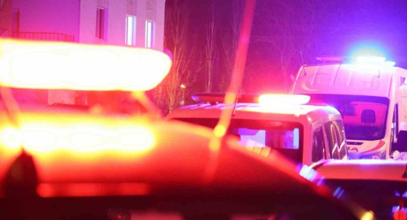 Aksaray'da bıçaklı kavga: Arkadaşlar arasında kan aktı