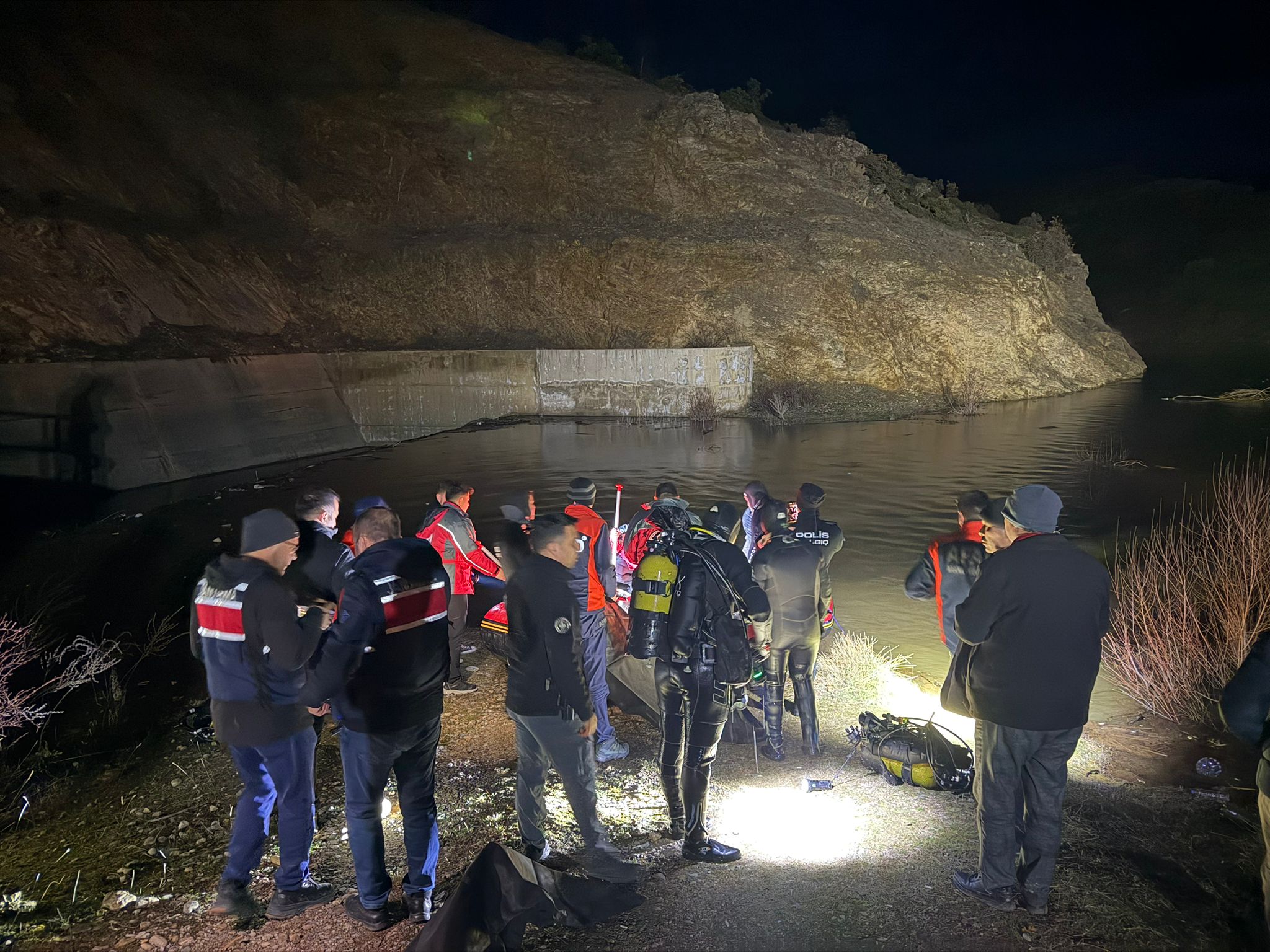Afyonkarahisar’da korkunç olay! Atla gezerken gölete düştü, öldü