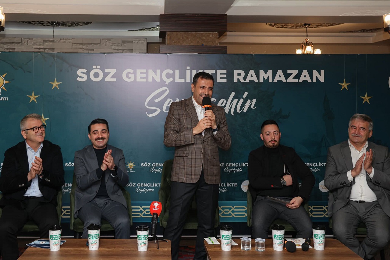 AK Parti Konya İl Başkanı Özgökçen, Seydişehir'de gençlerle buluştu