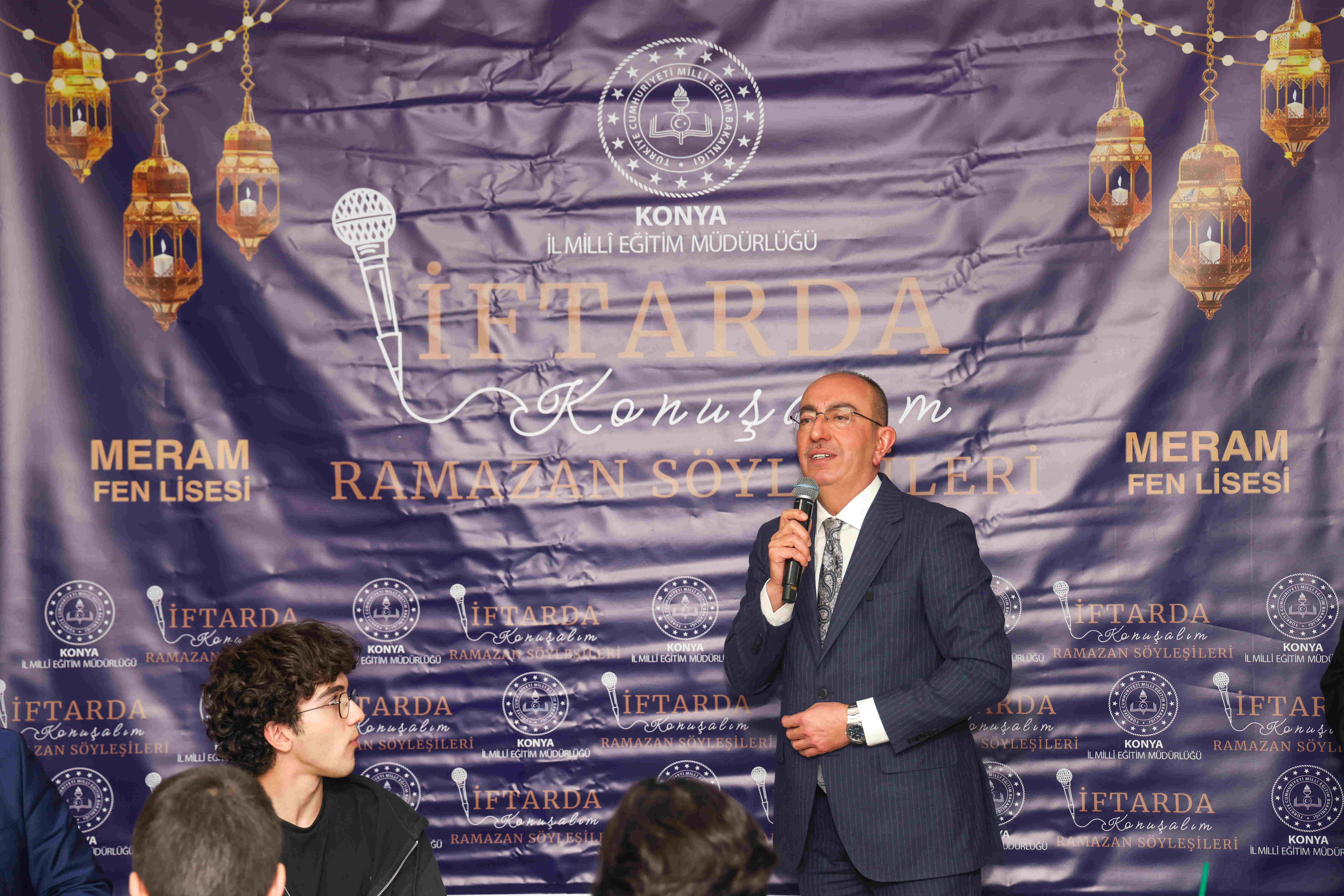 Başkan Kavuş, Meram Fen Lisesi öğrencileriyle iftarda buluştu!