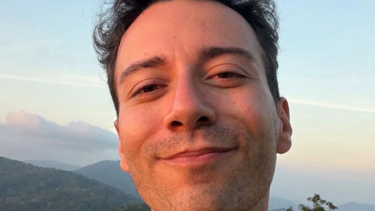 Ünlülere yönelik uyuşturucu soruşturmasında Enes Batur detayı