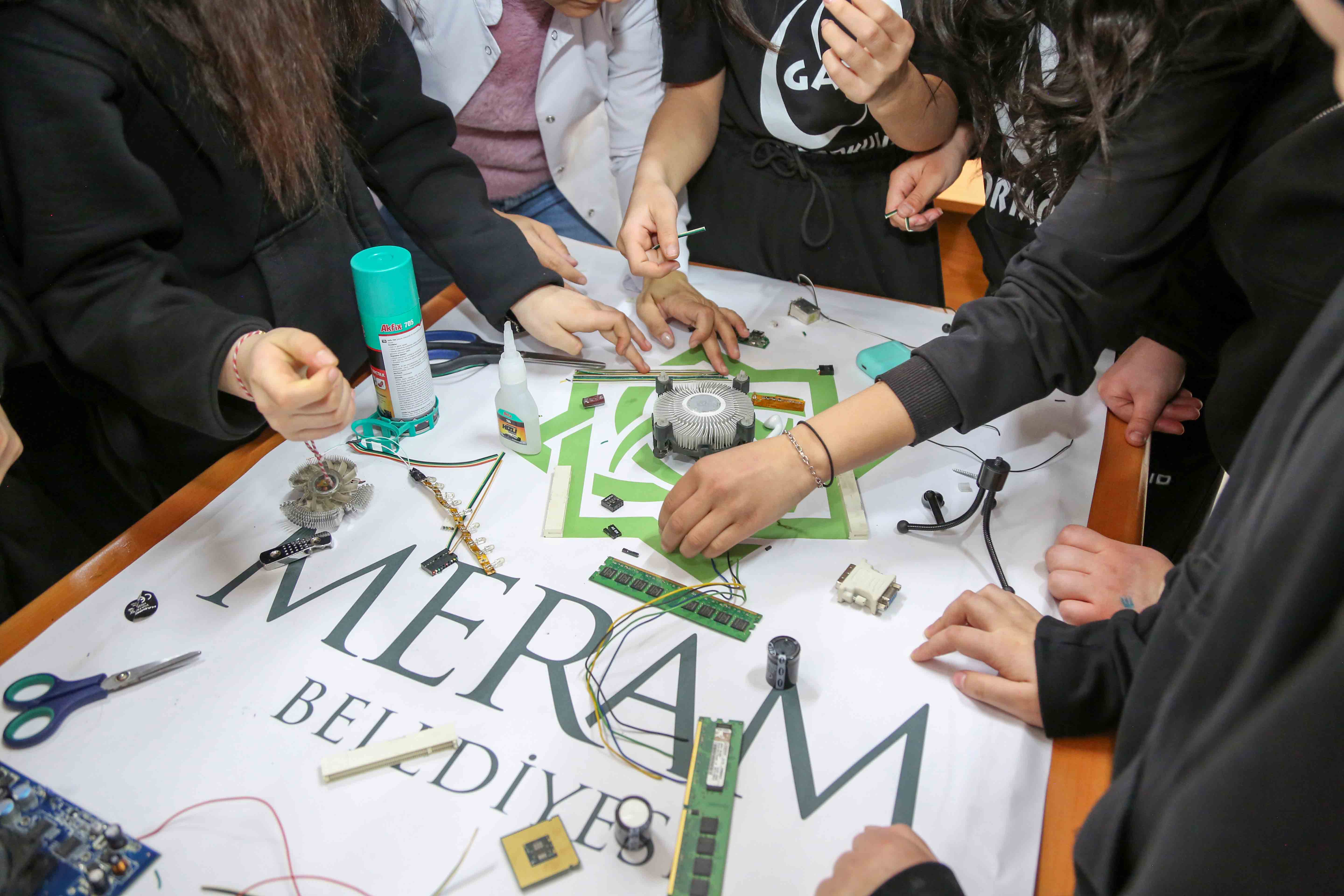 Meram’da çocuklar geleceği dönüştürüyor