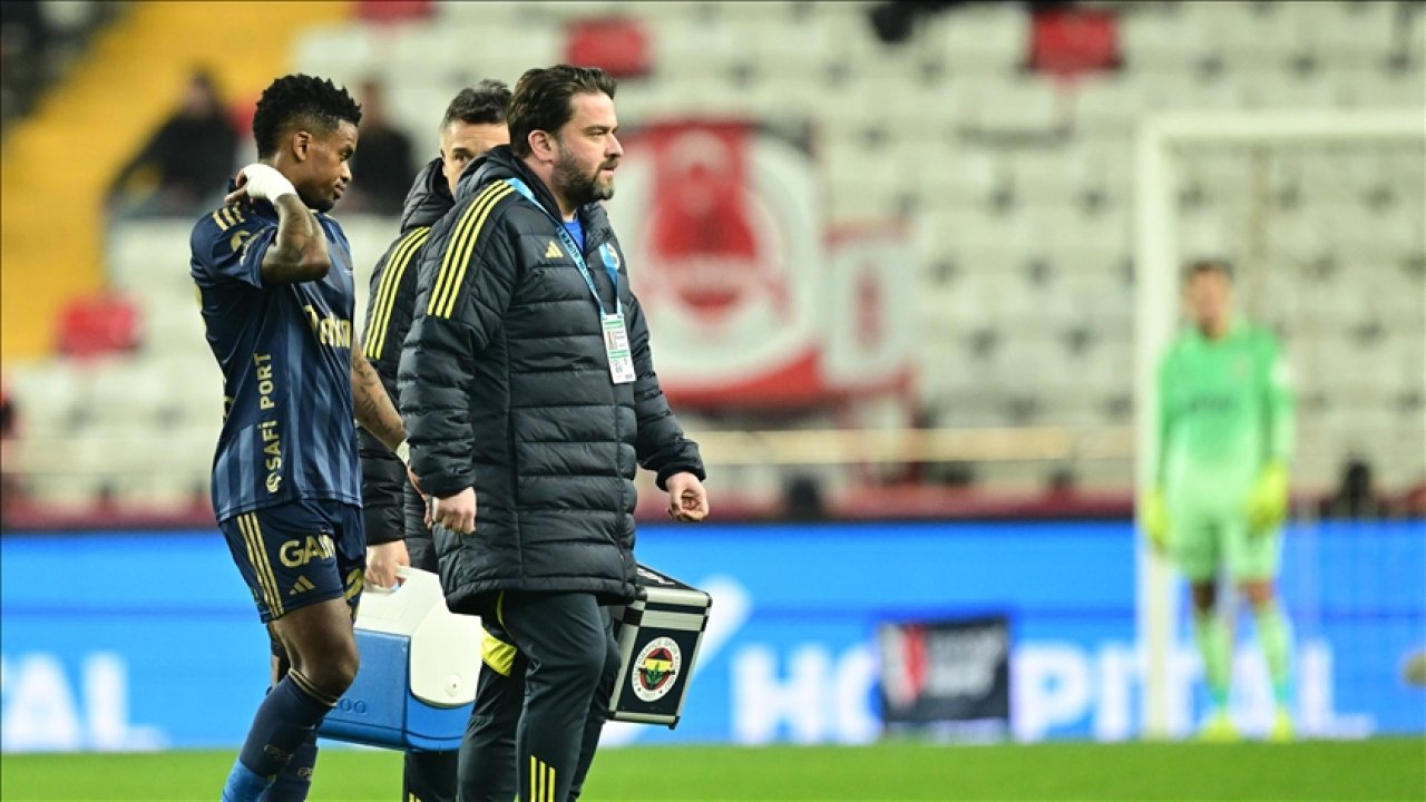 Fenerbahçe'ye Nelson Semedo'dan kötü haber