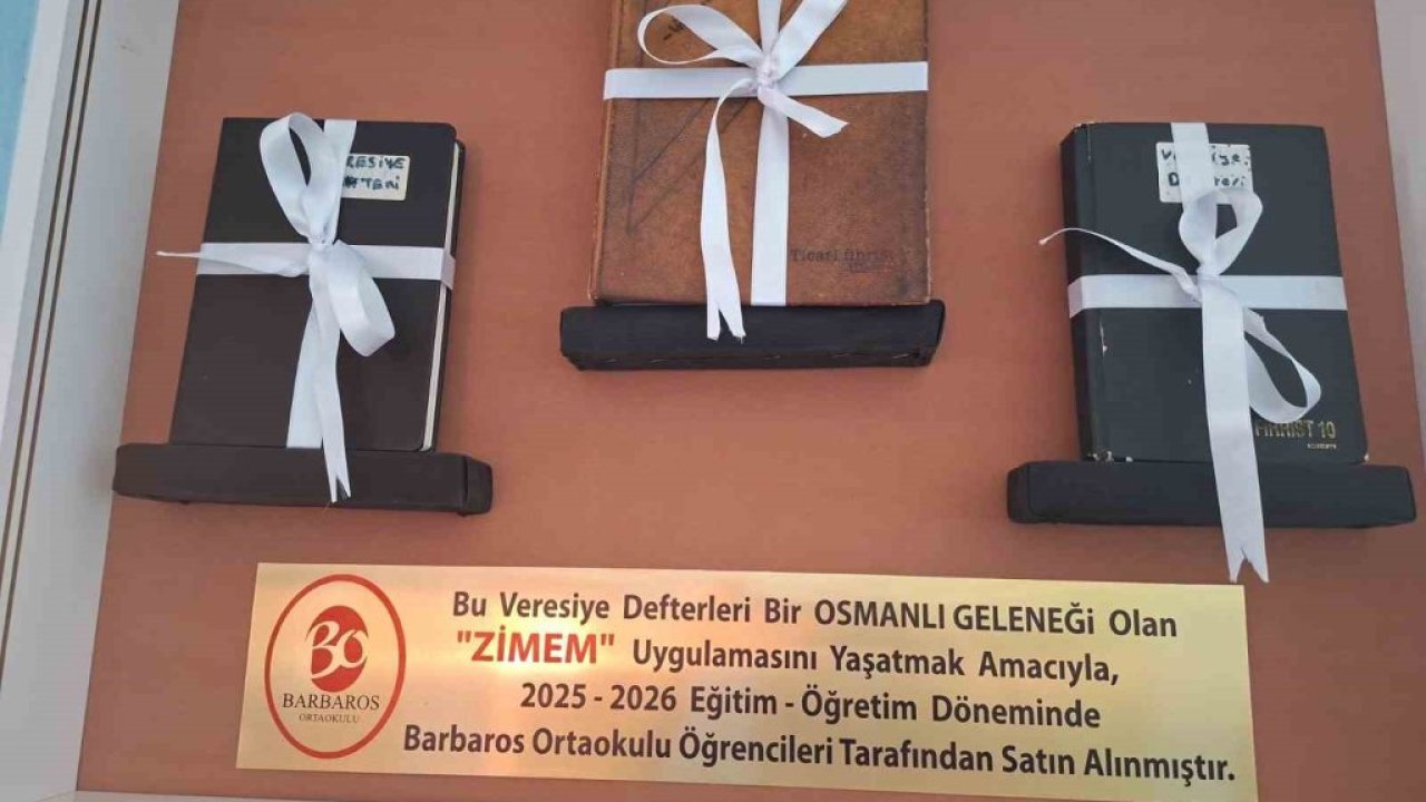 Afyonkarahisar'da öğrencilerden iç ısıtan hareket: 3 bakkalın veresiye defterini satın aldılar