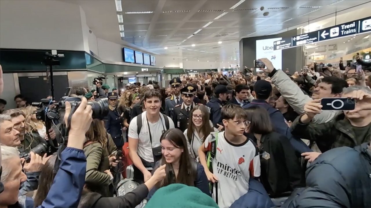 Güney Kore vatandaşlarını İran ve İsrail'den tahliye ediyor!