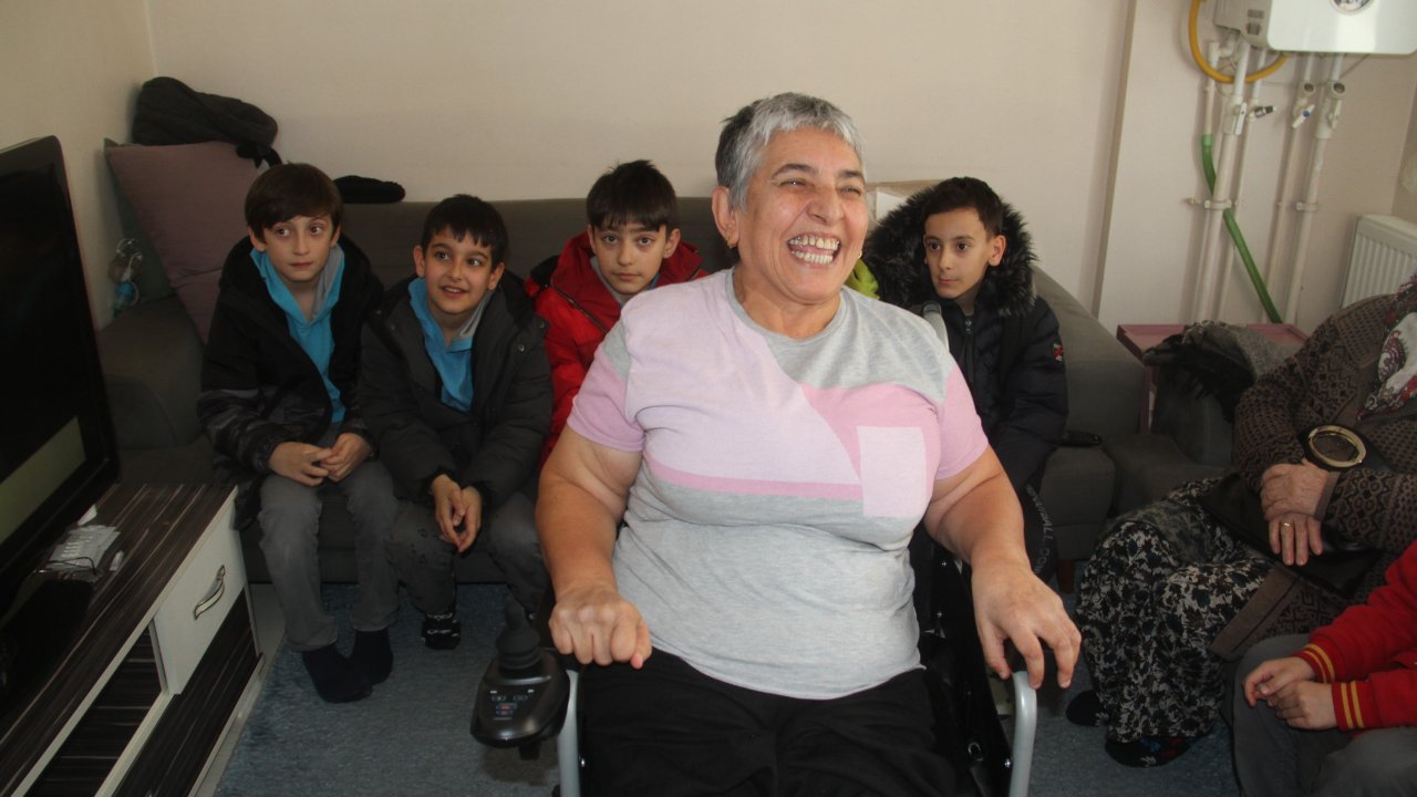 Konya'da minik öğrenciler engelli vatandaşın hayalini gerçekleştirdi