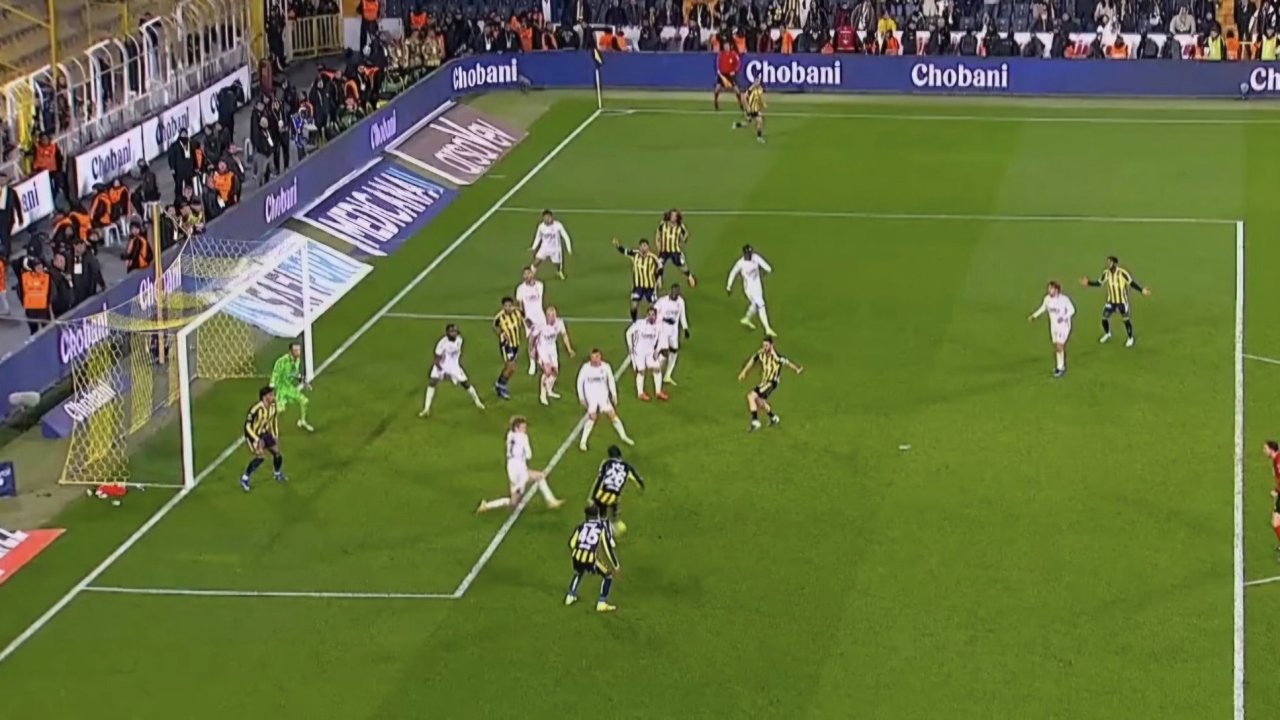 Fenerbahçe Samsunspor karşısında geri döndü