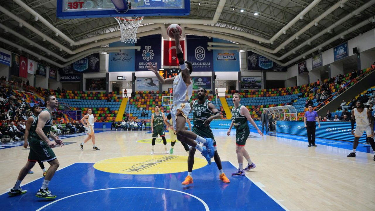 Konya Büyükşehir Belediyespor Harem'i dağıttı