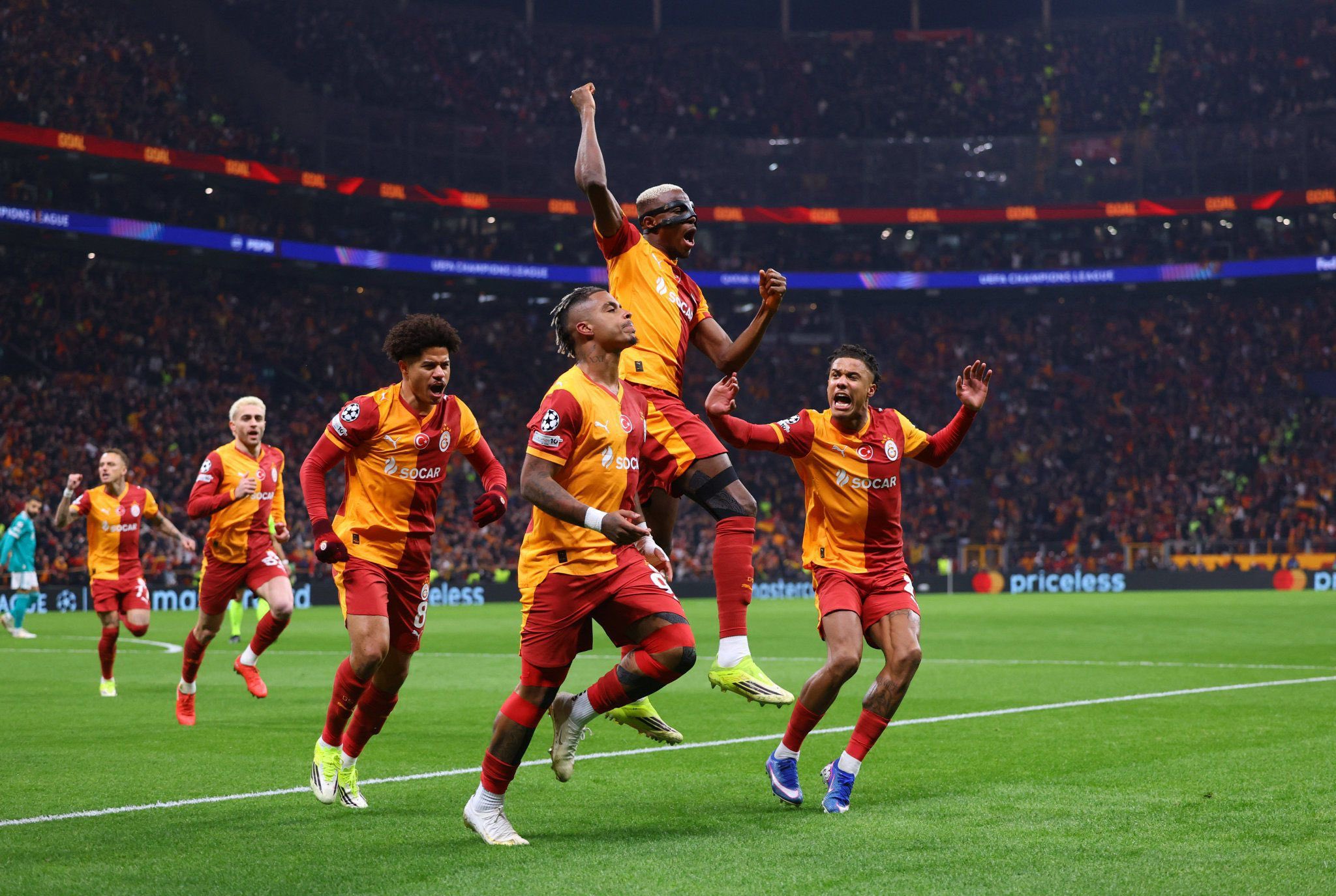Galatasaray Liverpool’u yine devirdi