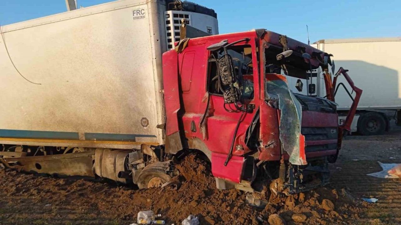 İran’da yeri delen füzenin şarapnel parçası isabet etti! TIR'ı Hataylı şoföre mezar oldu