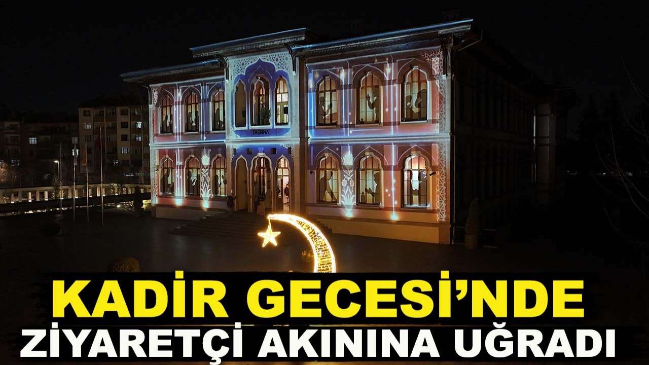 Siyer Sergisi ve mukaddes emanetler Kadir Gecesi’nde ziyaretçi akınına uğradı