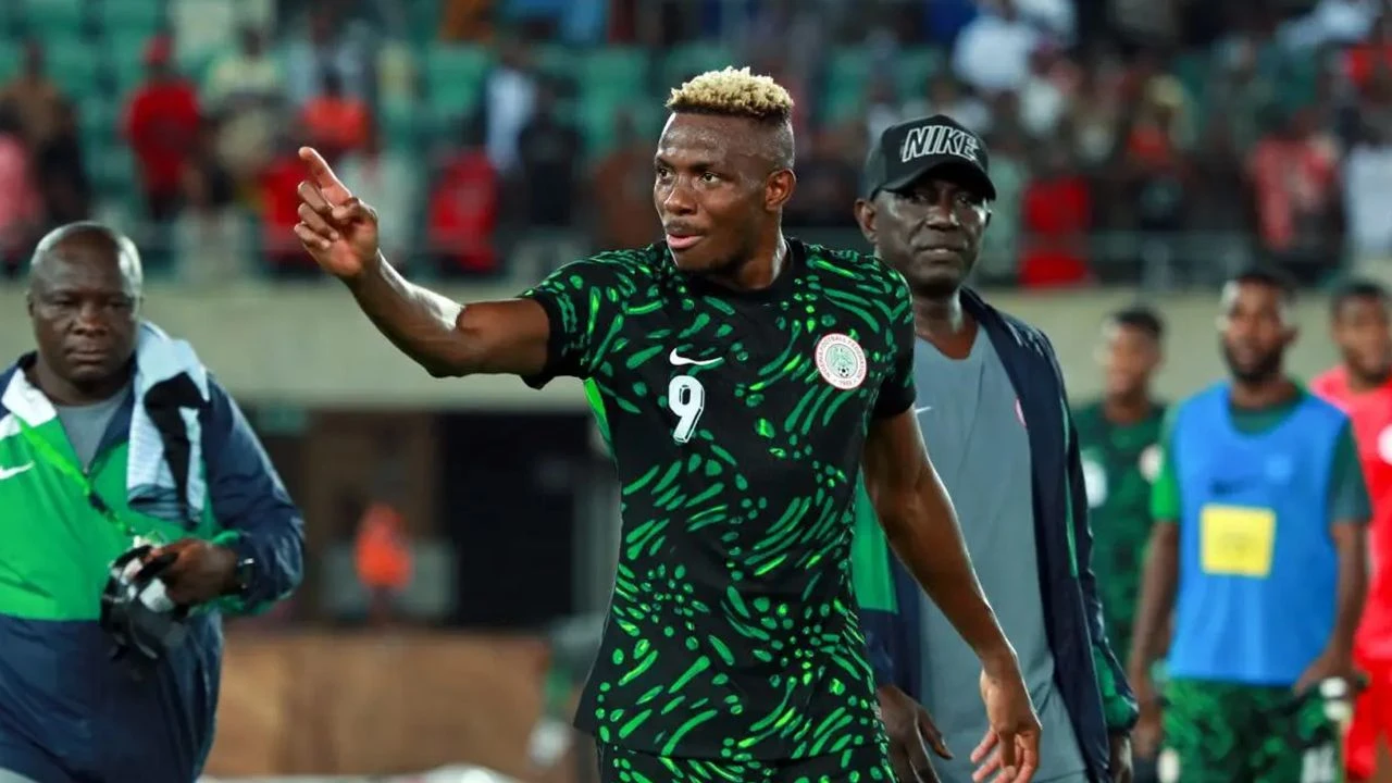 Liverpool maçı öncesi Osimhen'i yıkan Dünya Kupası haberi