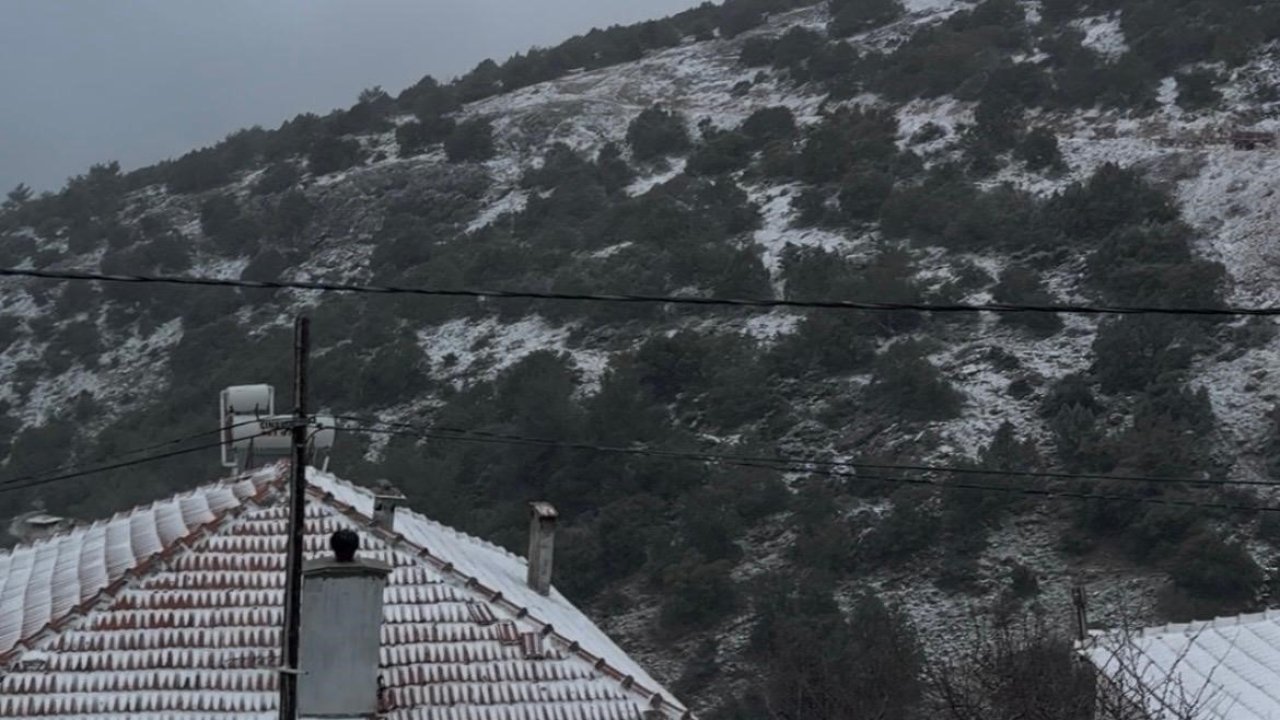 İzmir’e bayramda kar sürprizi