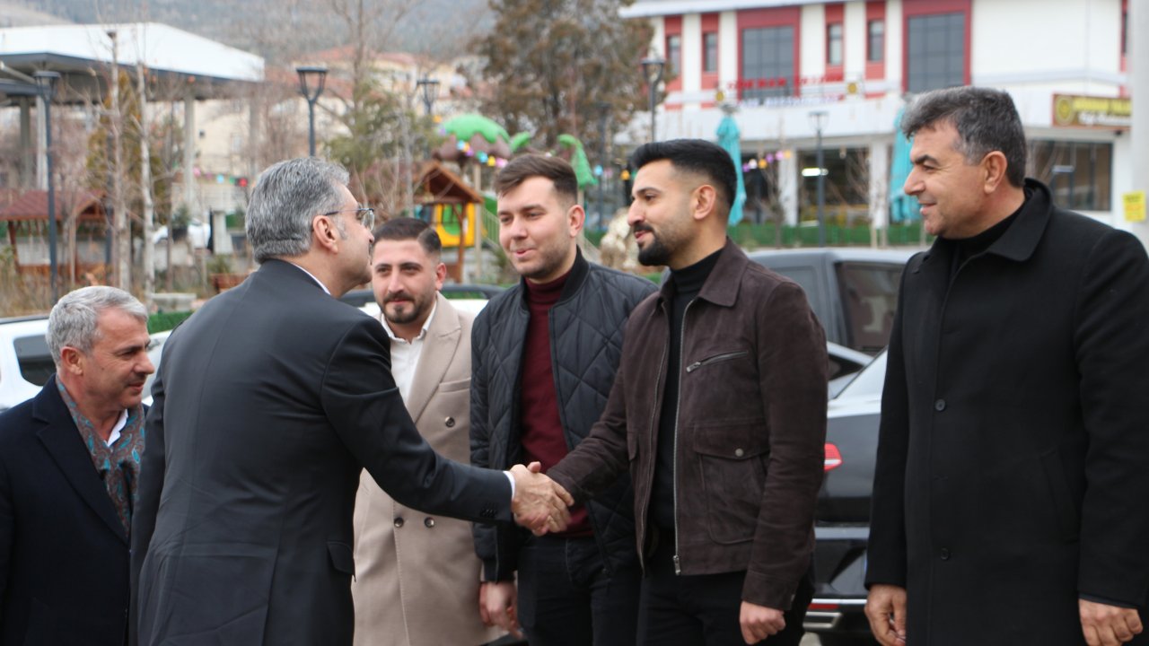 Konya Milletvekili Yunak’ta bayram coşkusuna ortak oldu