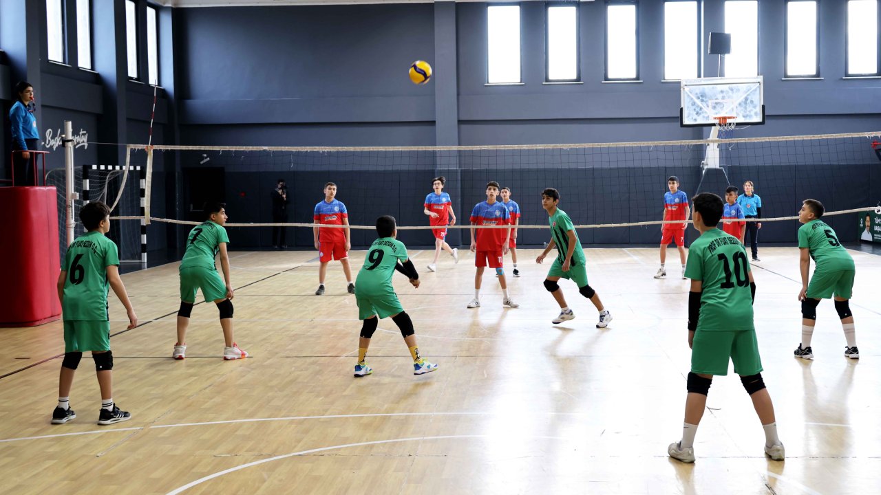 Karatay'da dostluk voleybolla pekişecek