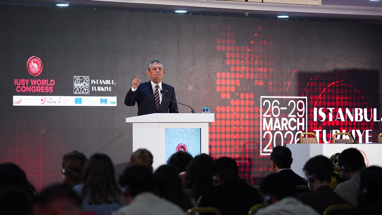 Özgür Özel, yine Türkiye'yi şikayet etti