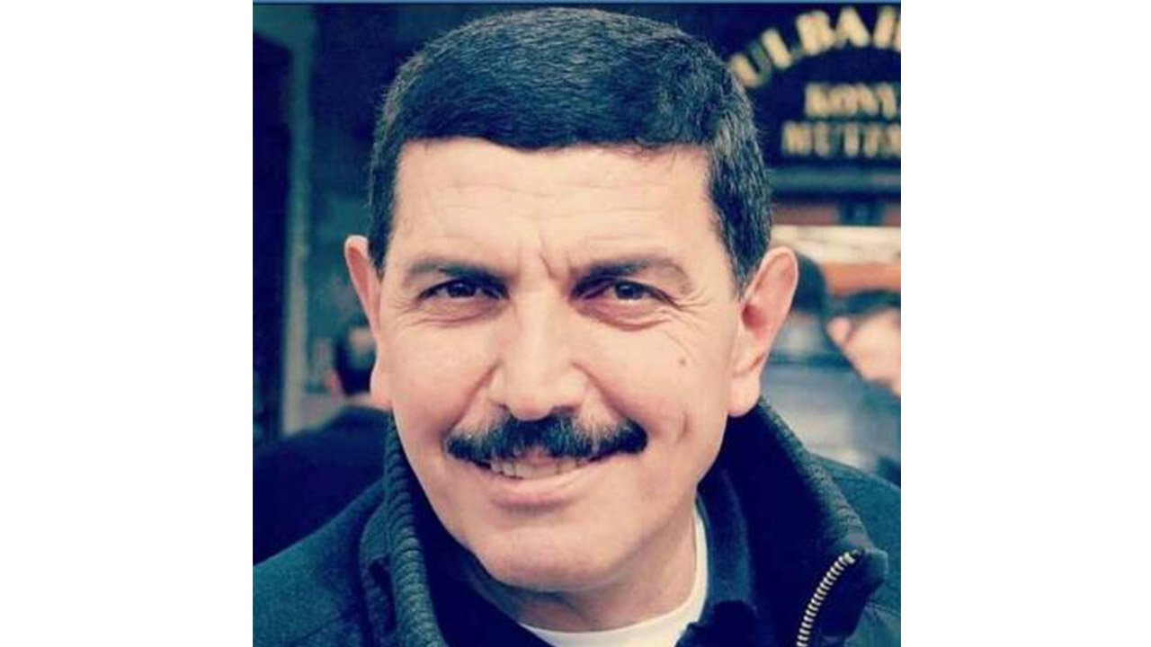 Bir çekiç sesi kadar yakın, bir ömür kadar uzak