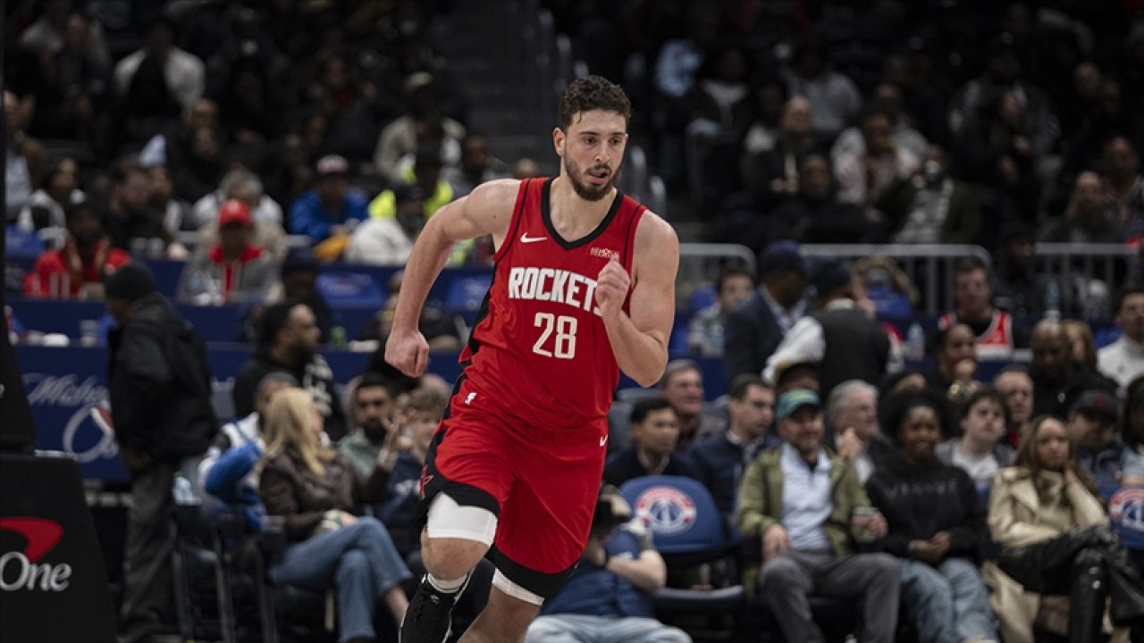 Alperen Şengün NBA'da tarihe geçti