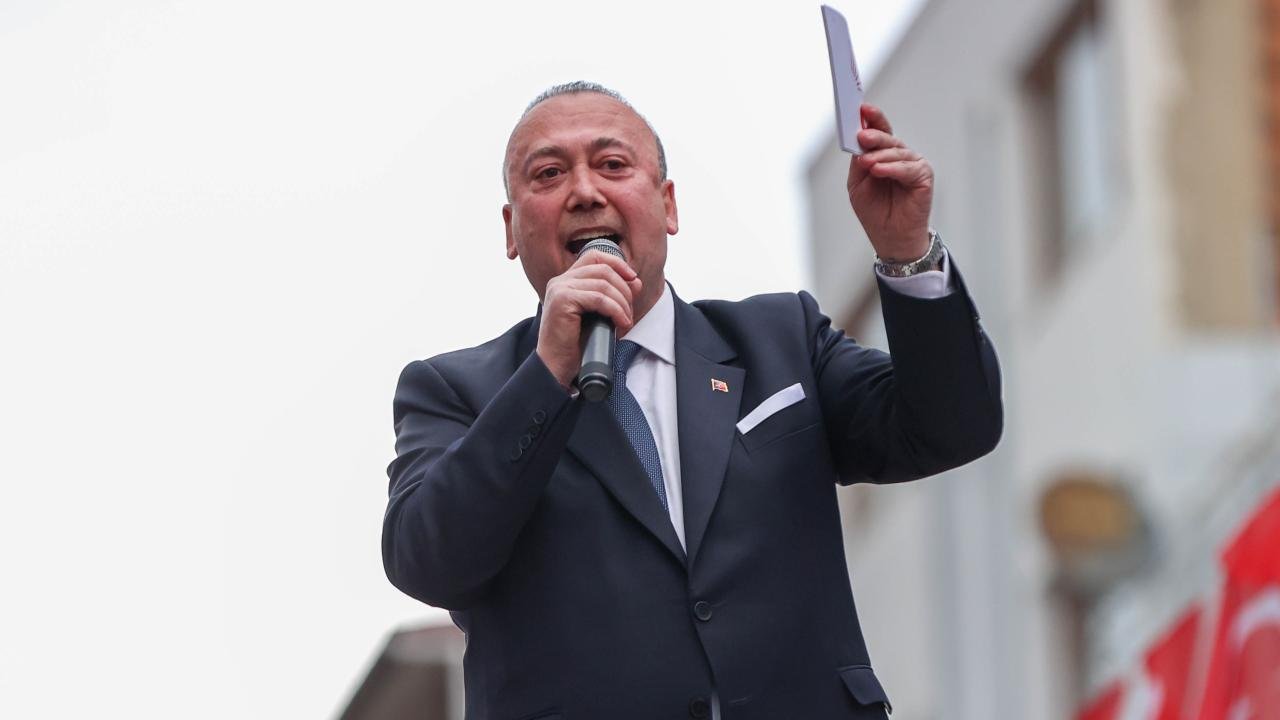 Özkan Yalım ile ilgili flaş gelişme: Sevgilisiyle olan yazışmalar sızdı!