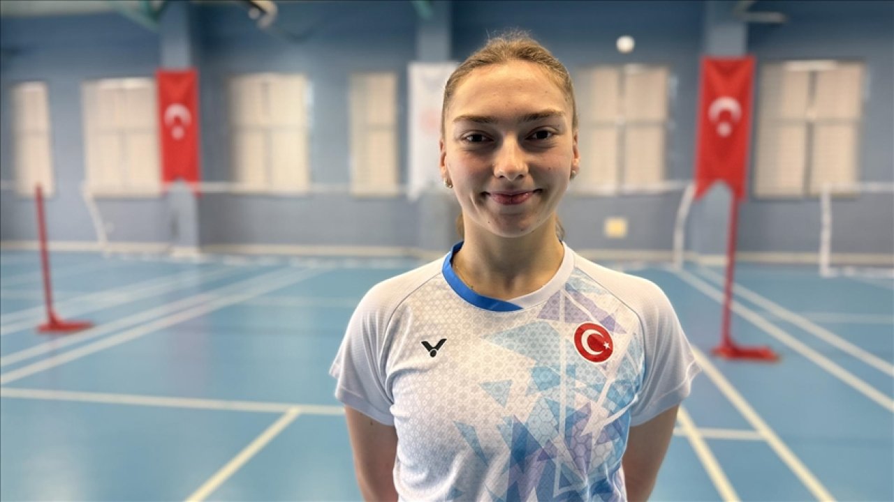 Milli badmintoncu Sinem Yıldız'ın hedefi net
