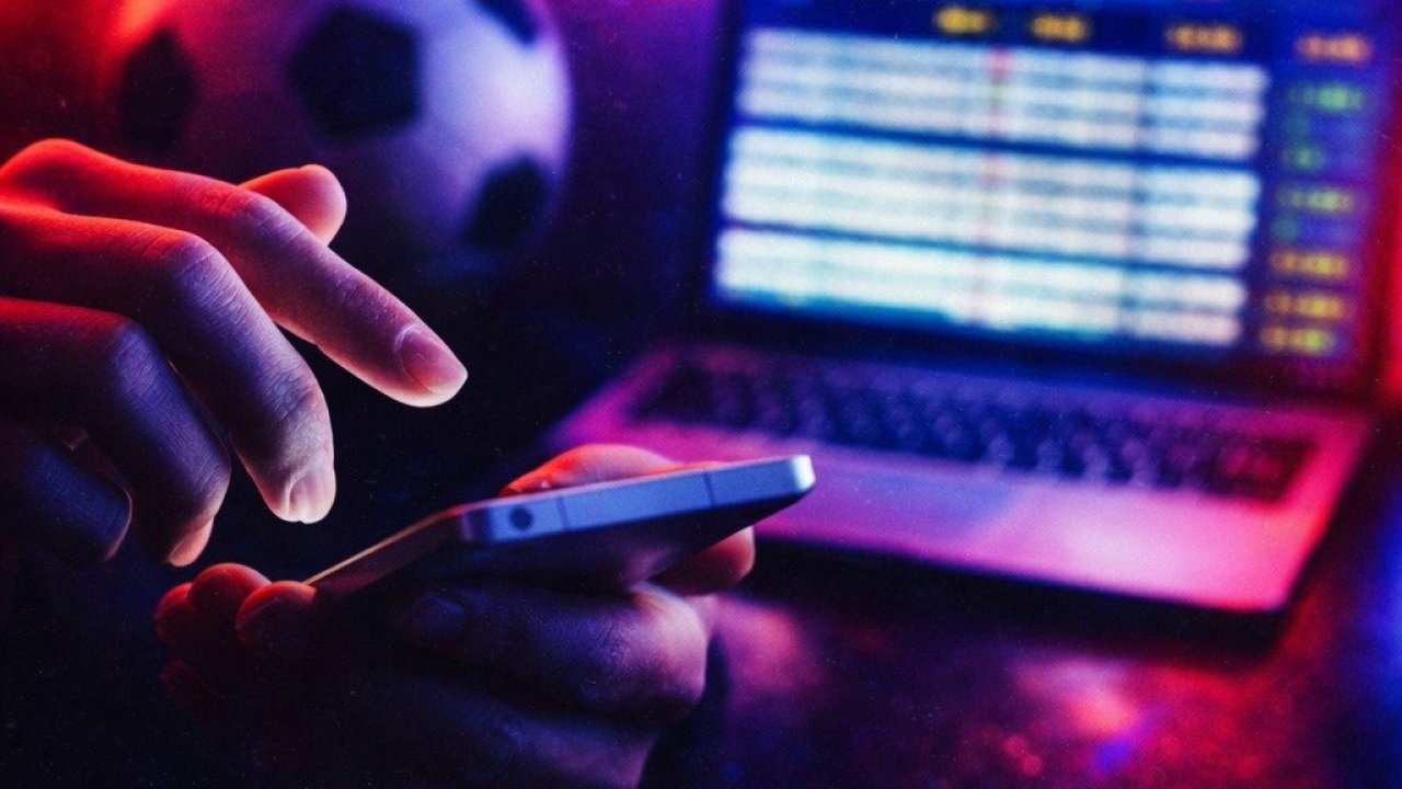 6 ilde yasa dışı bahis operasyonu: 332 milyon TL’lik hesap hareketi ortaya çıktı, 16 kişi tutuklandı