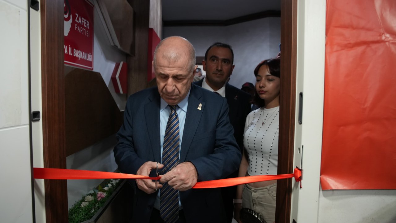 Zafer Partisi lideri Ümit Özdağ Konya'da