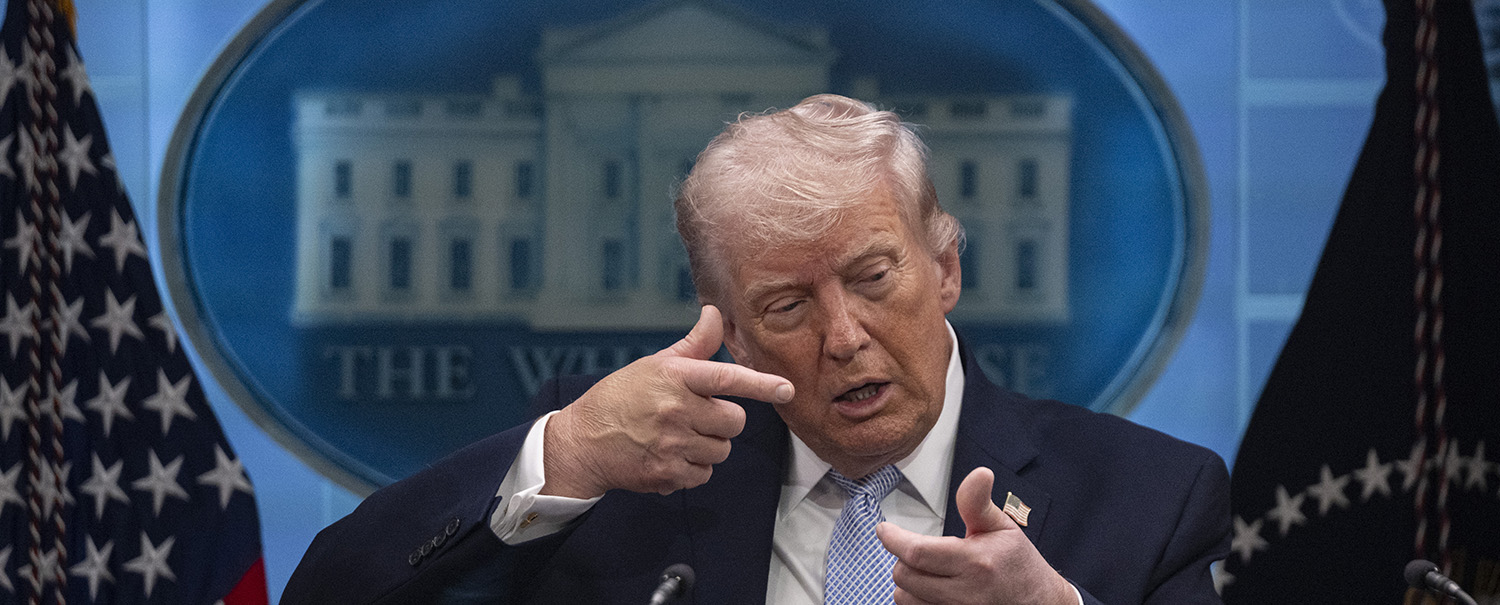 Saat verdi! ABD Başkanı Trump'tan İran'a çok büyük tehdit!