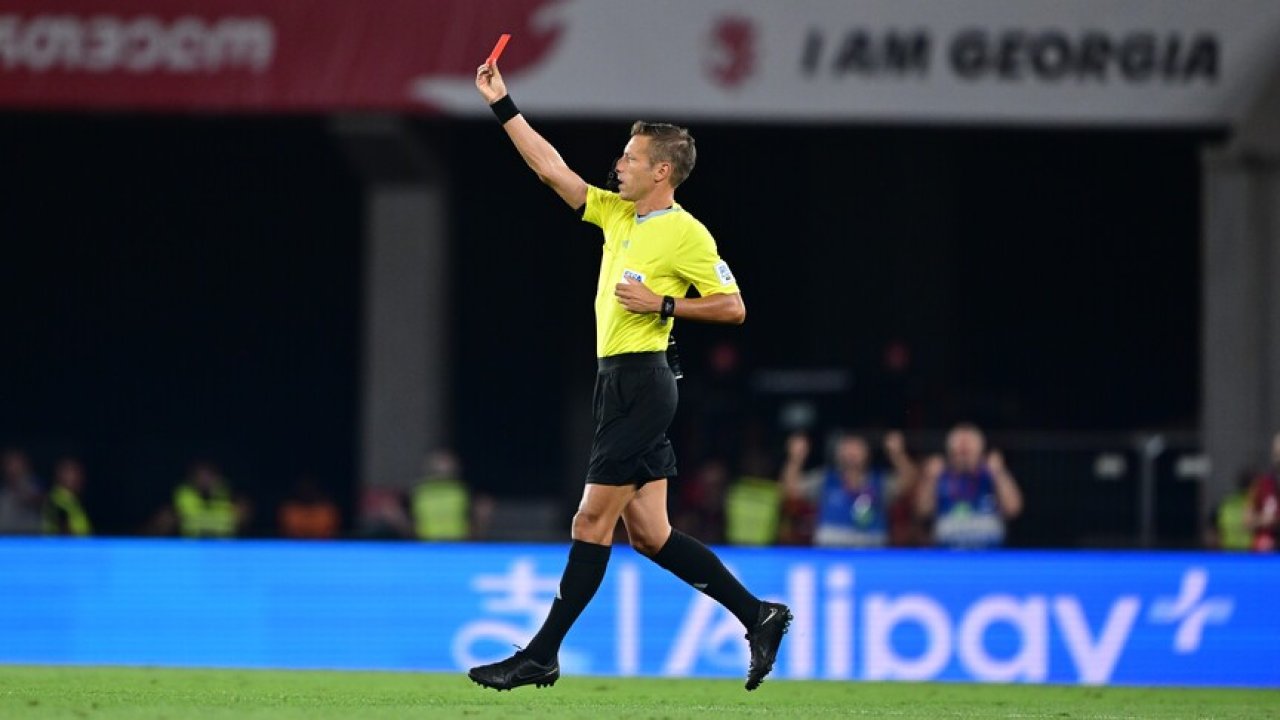 Dünya Kupası'nda Türk hakemlere şok!