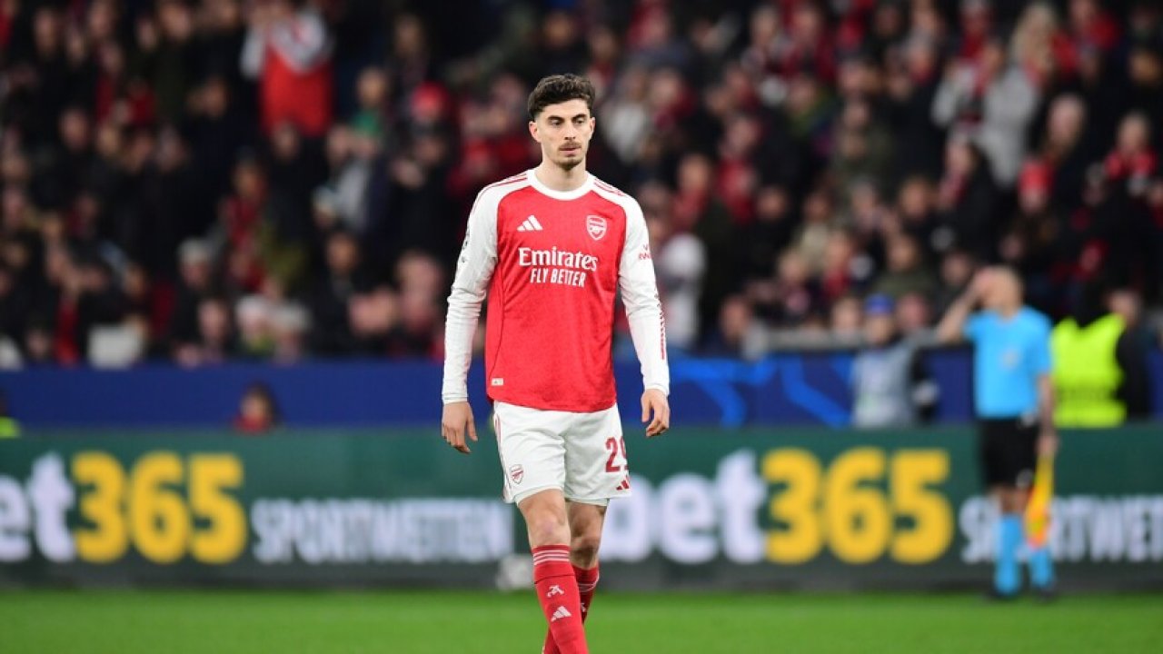 İngiltere'de Arsenal darbe aldı