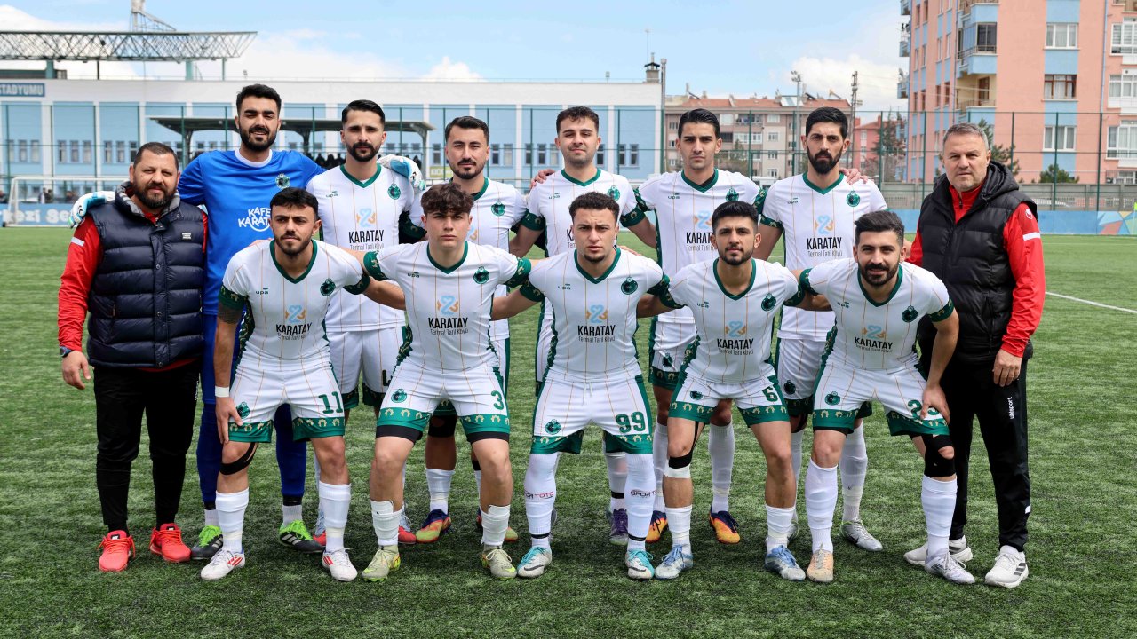 Karatay Belediyespor 'şampiyon' olarak tamamladı