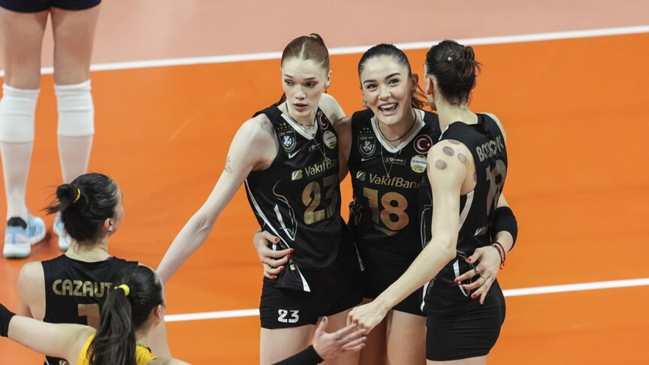 VakıfBank Fenerbahçe'yi devirdi