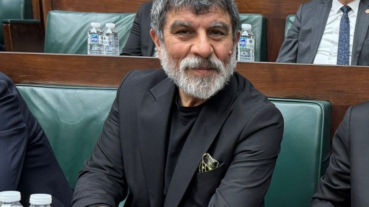 Kurtlar Vadisi’nin efsane ismi AK Parti toplantısında!