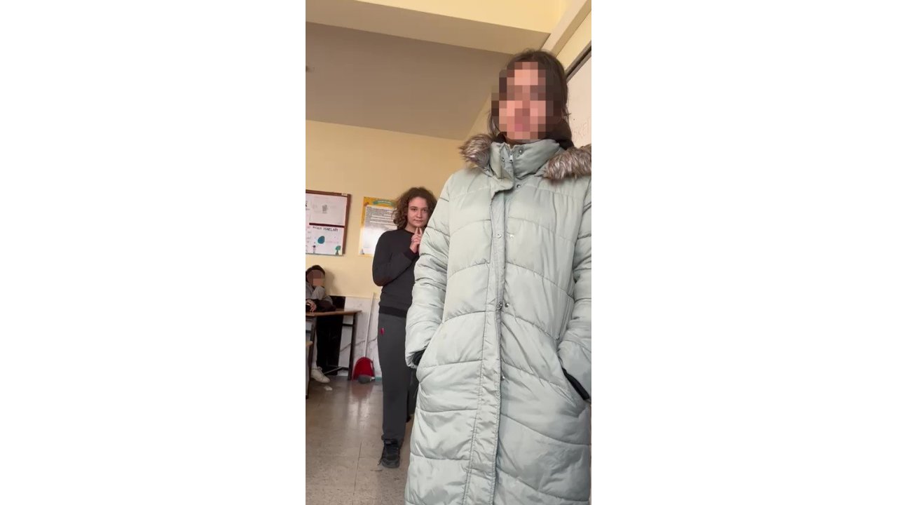 Okula silahlı saldırı düzenleyen saldırganın garip hareketleri!