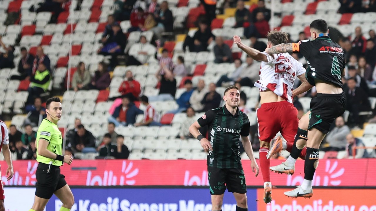 Konyaspor deplasmanda öne geçti!