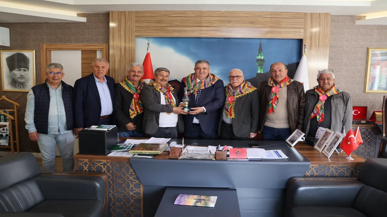 Yörük Türkmenleri’nden Başkan Karabulut’a ziyaret