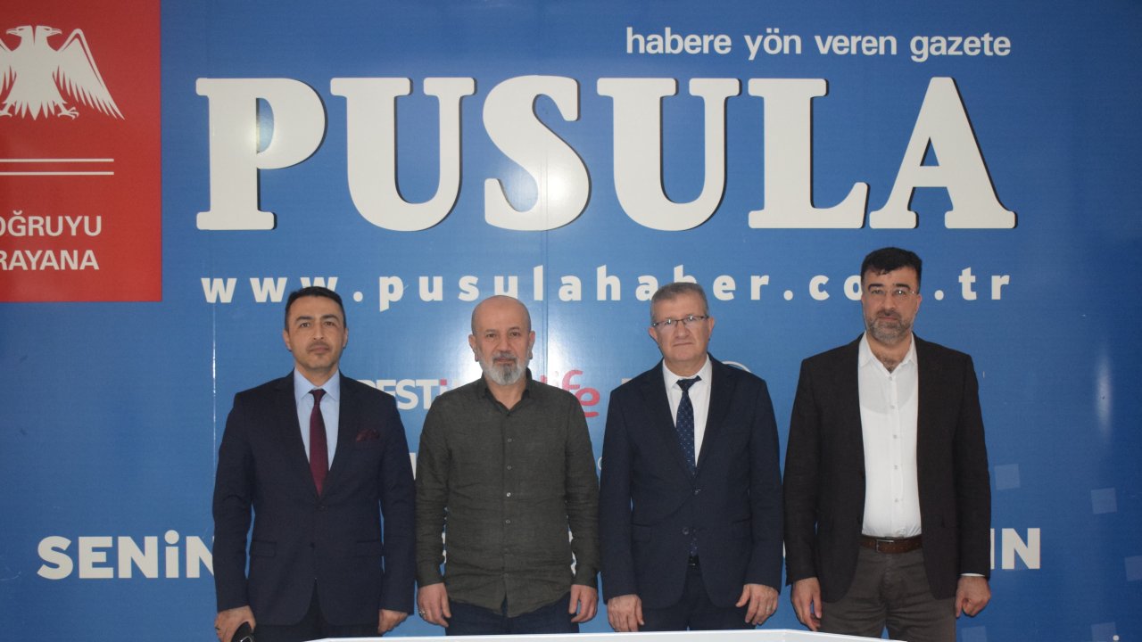 Basın temsilcileri Pusula'yı ziyaret etti