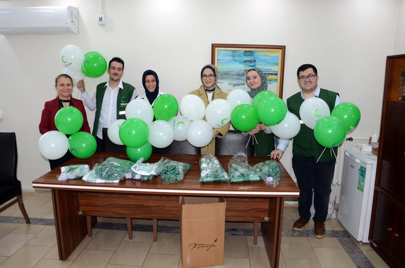 Yeşilay Konya,  23 Nisan’da yüzleri güldürdü