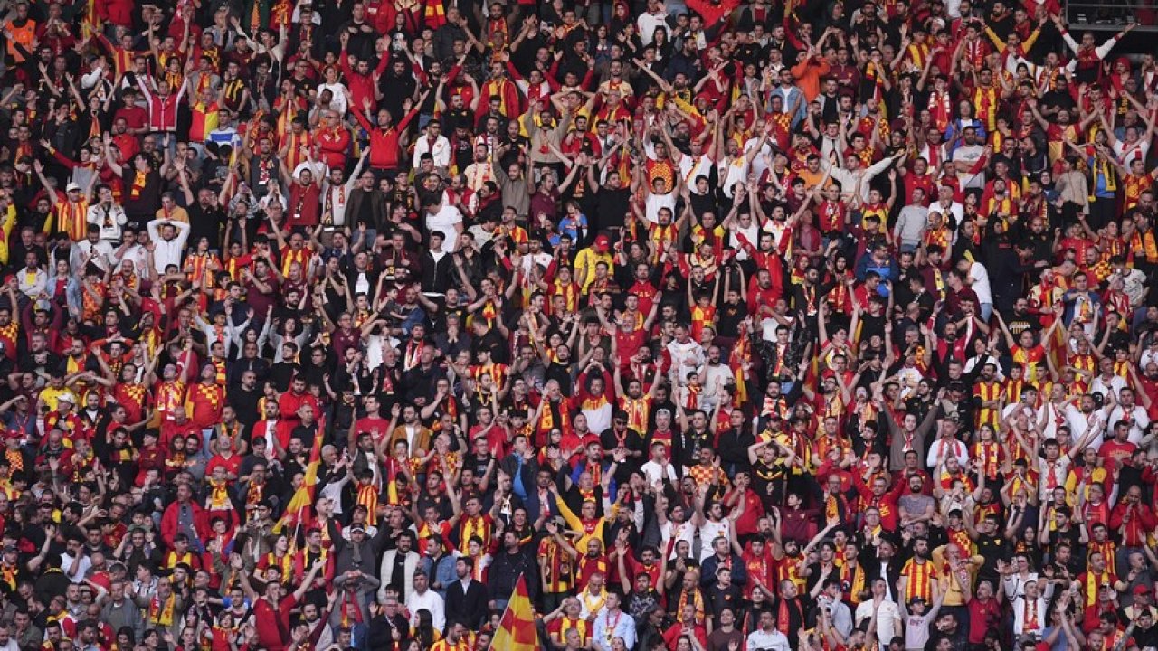 Galatasaray Fenerbahçe maçı biletleri cep yakıyor