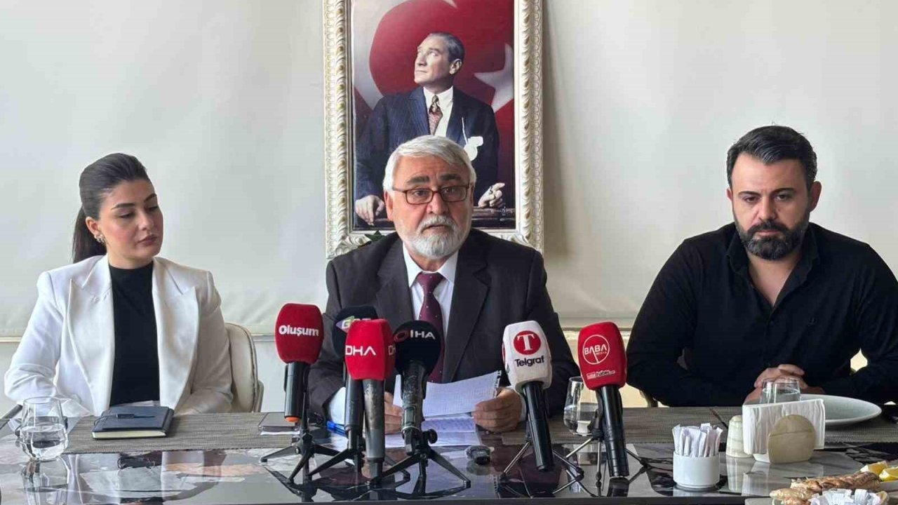 CHP'den istifa eden Şehitkamil İlçe Başkanı Hurşit Yıldırım: "Mehter Marşı da bizim vazgeçilmezimiz!"