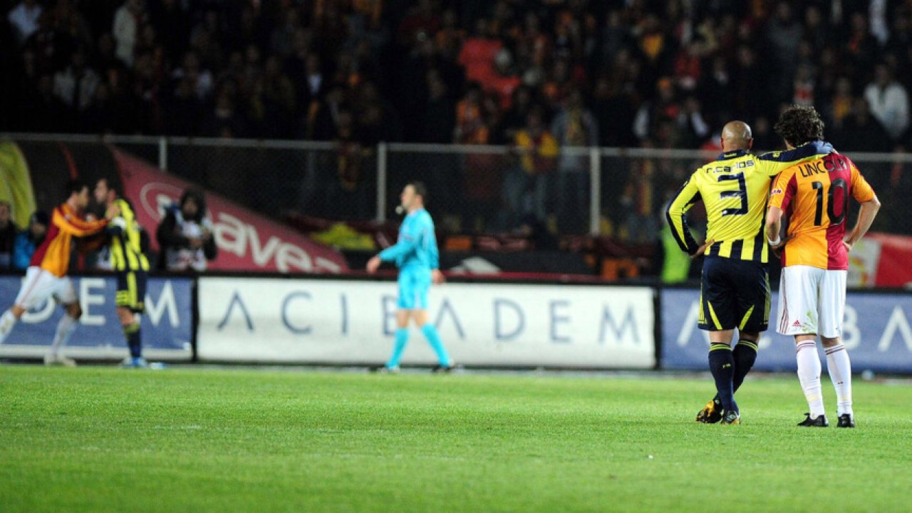 Galatasaray-Fenerbahçe maçında dikkat çeken notlar