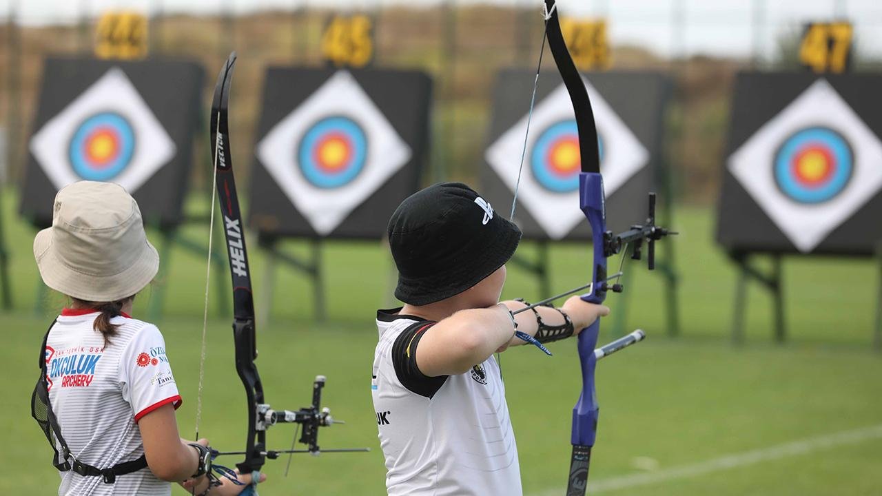 Milli okçular madalyaları topluyor