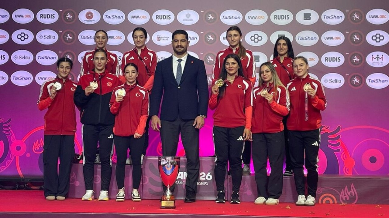 Milli güreşçiler Avrupa'ya damga vurdu