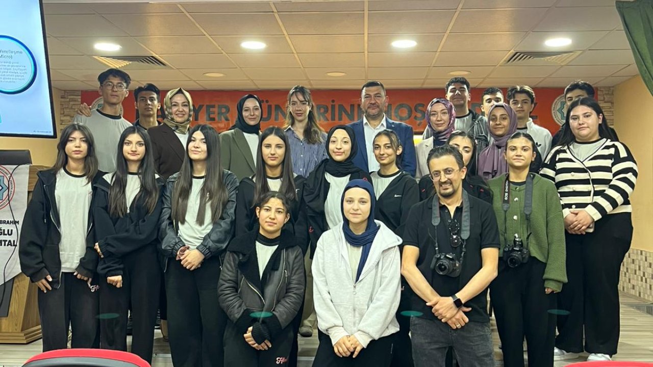 Tiryaki'den geleceğin gazetecilerine uyarı!